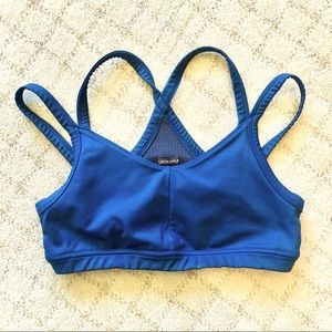 Oiselle strappy bra
